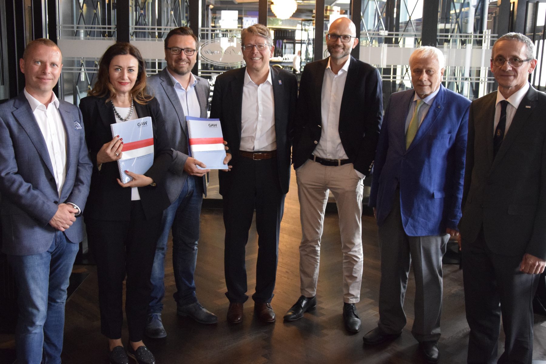 Südtirol braucht einen Plan B – Studien zur Eigenstaatlichkeit präsentiert!