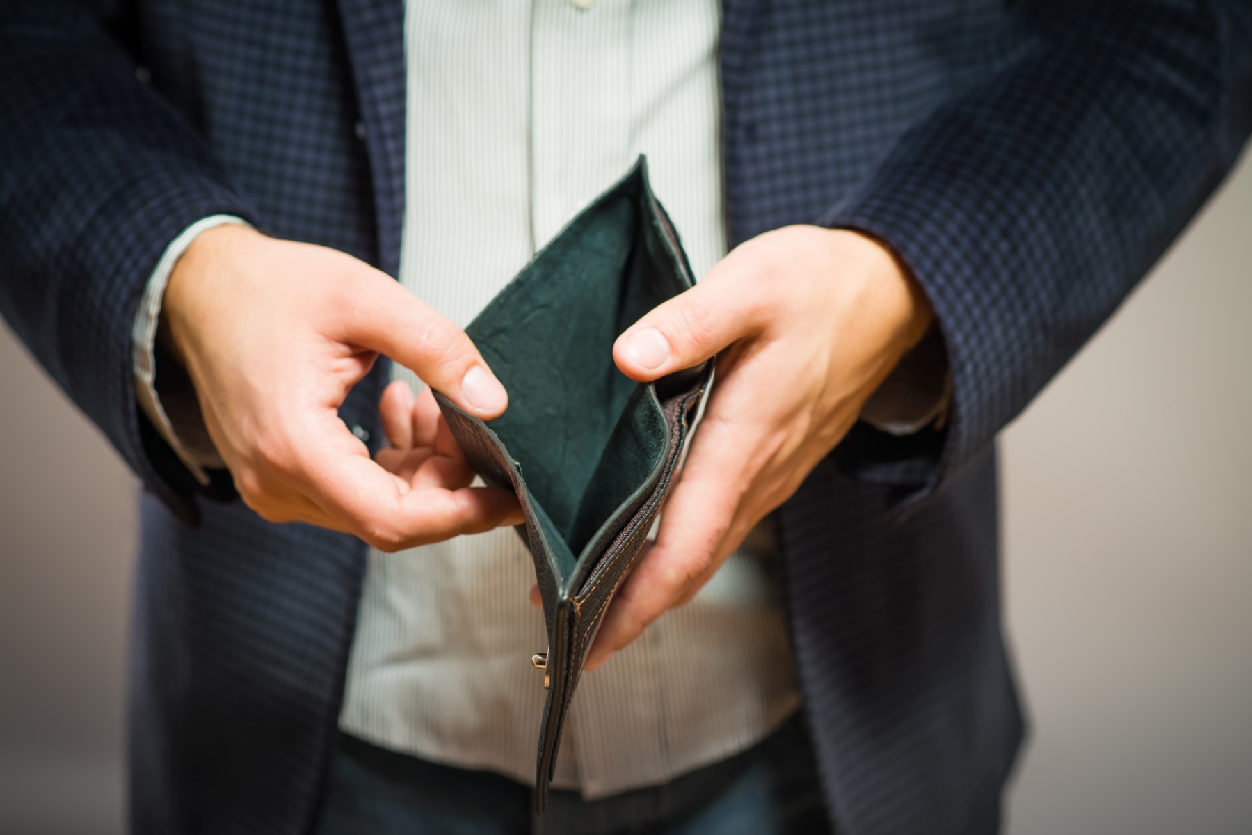 Hände weg vom Gehalt der Arbeitnehmer