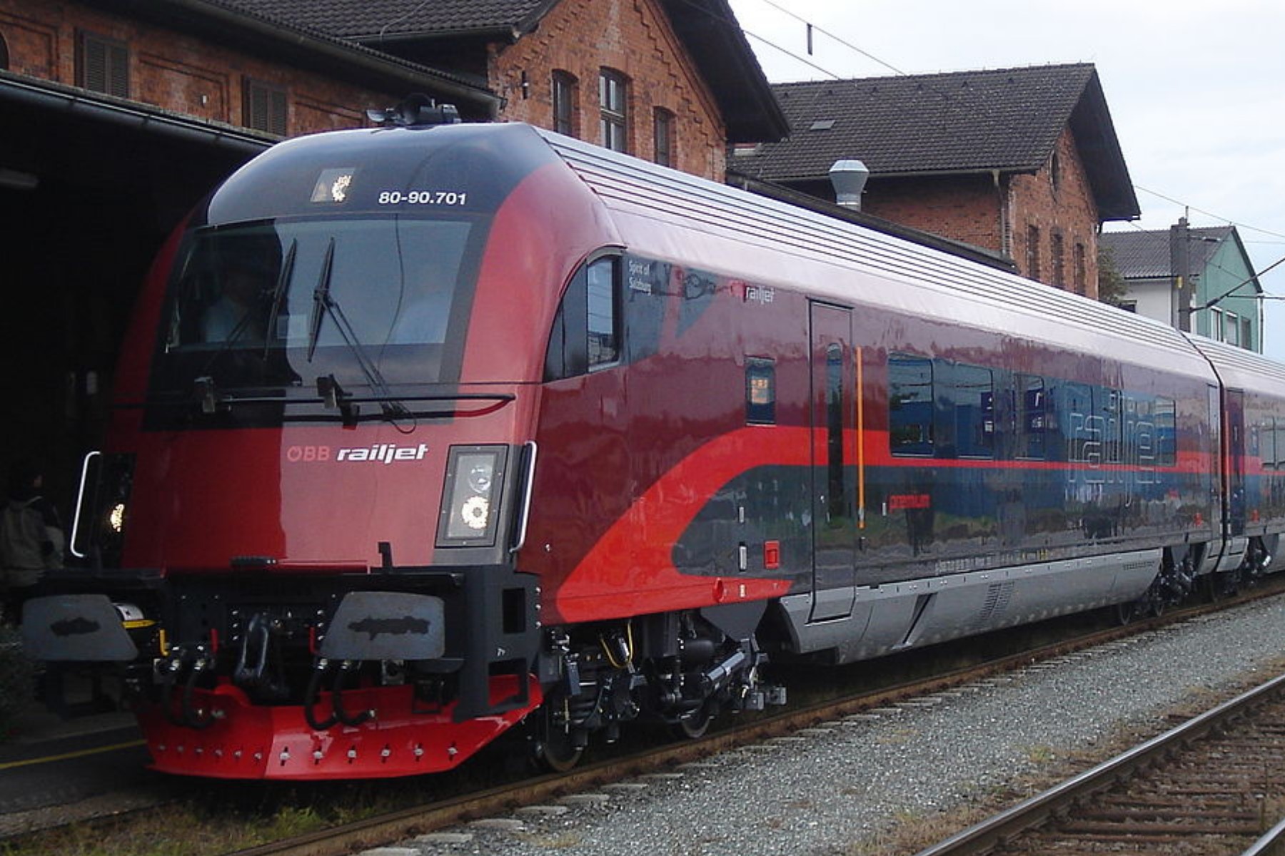 „Railjet-Verbindung Bozen-Wien nimmt Fahrt auf!