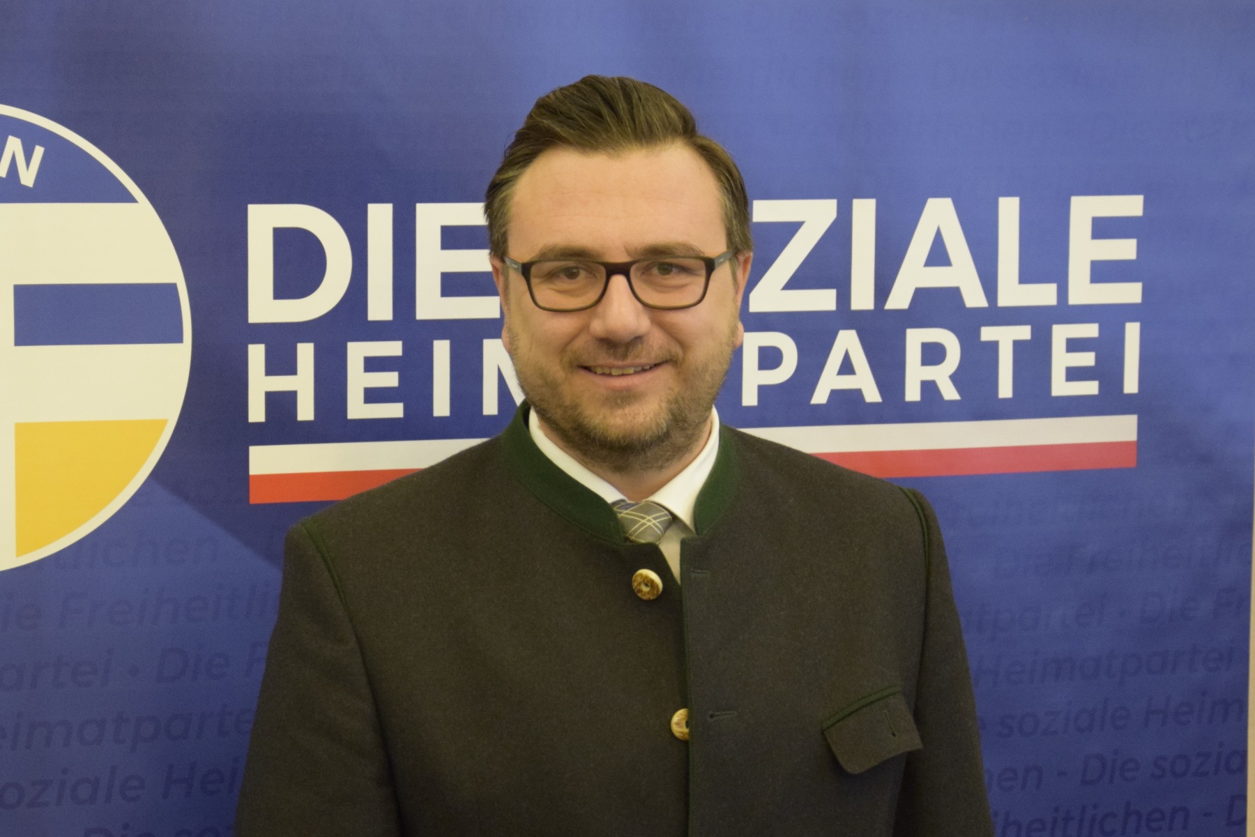 „Mit Versprechungen ist den jungen Südtirolern nicht geholfen!“