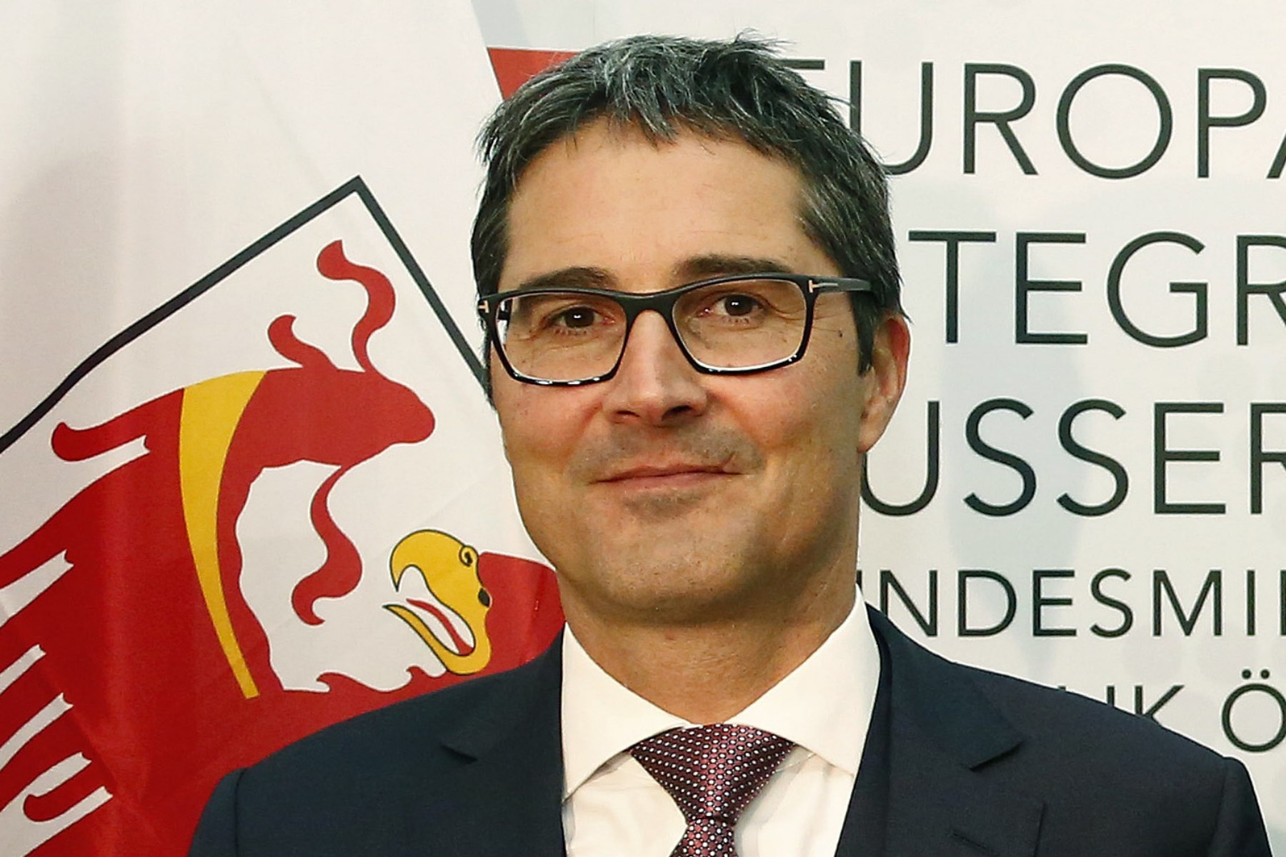 Kompatschers Sicherheitspolitik ist unglaubwürdig